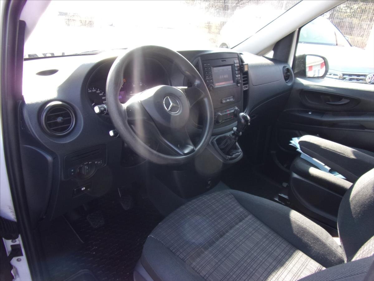 Mercedes-Benz Vito Kombi 2,1 l 120 kw
