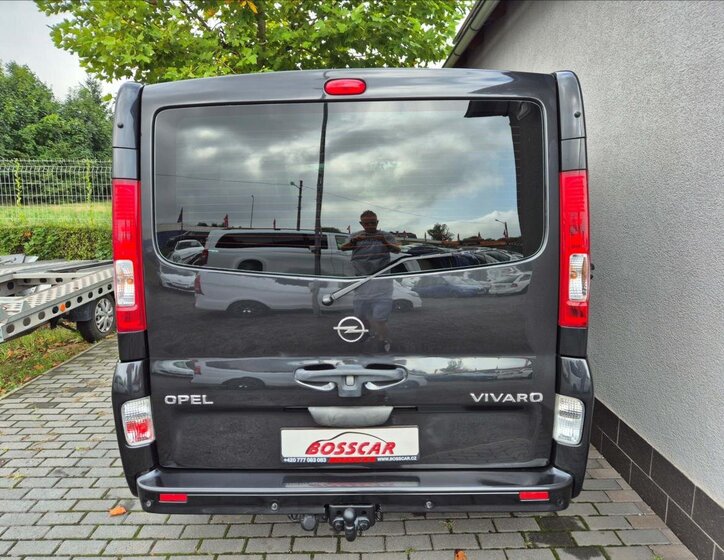 Opel Vivaro 5