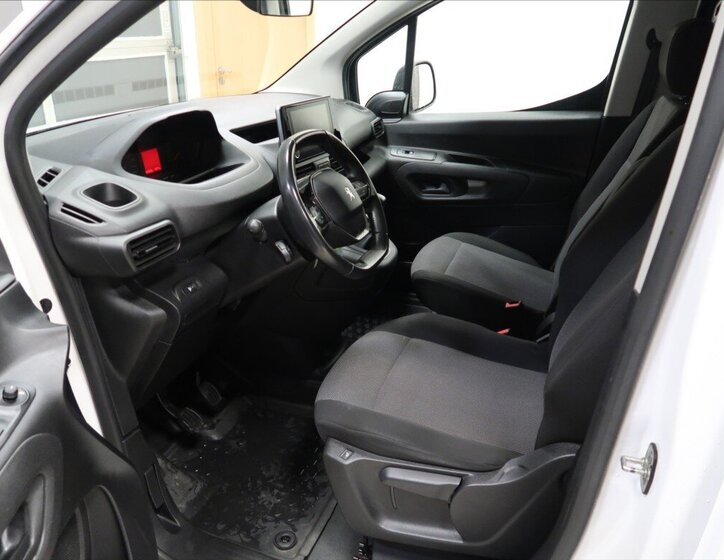 Peugeot Partner Kombi 1,5 l 96 kw
