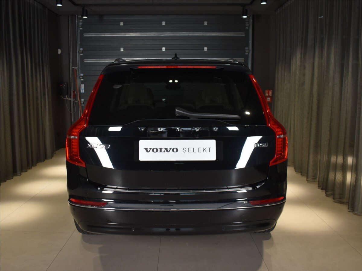 Volvo XC90 SUV / Terénní 2,0 l 184 kw