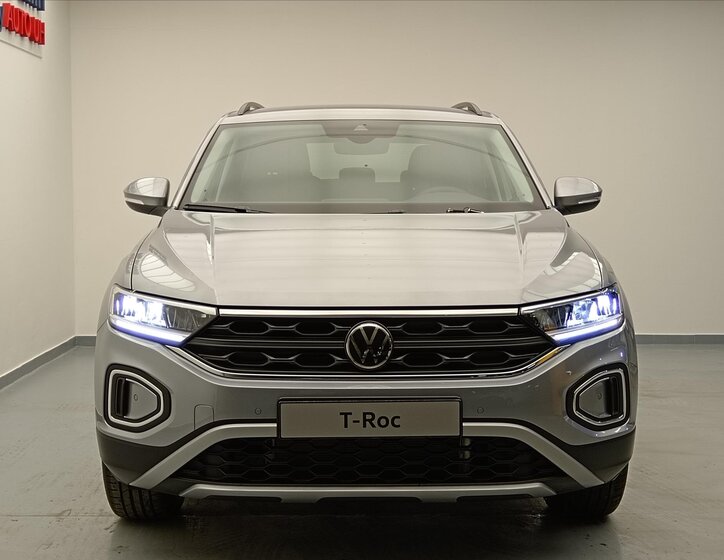 Volkswagen T-Roc SUV / Terénní 1,5 l 110 kw