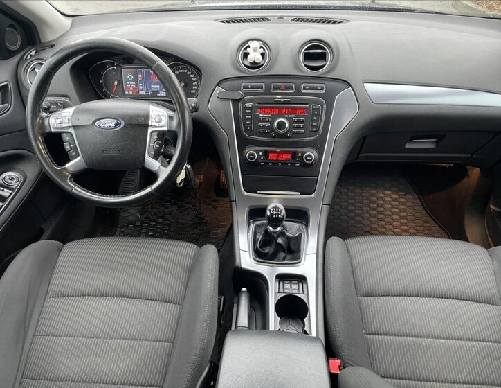 Ford Mondeo Kombi 2,0 l 103 kw