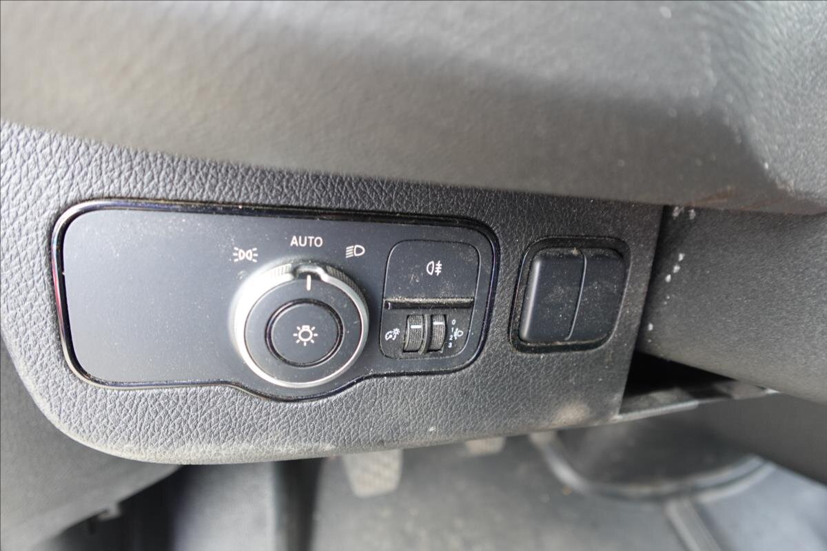 Mercedes-Benz Sprinter Valník 2,0 l 125 kw