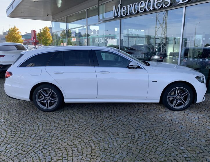 Mercedes-Benz Třídy E Kombi 2,0 l 143 kw