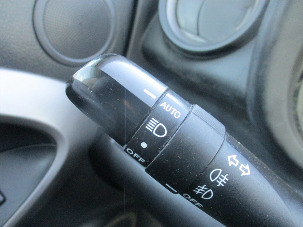 Toyota RAV4 SUV / Terénní 2,2 l 100 kw