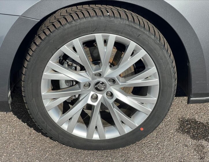 Škoda Superb Kombi 2,0 l 147 kw