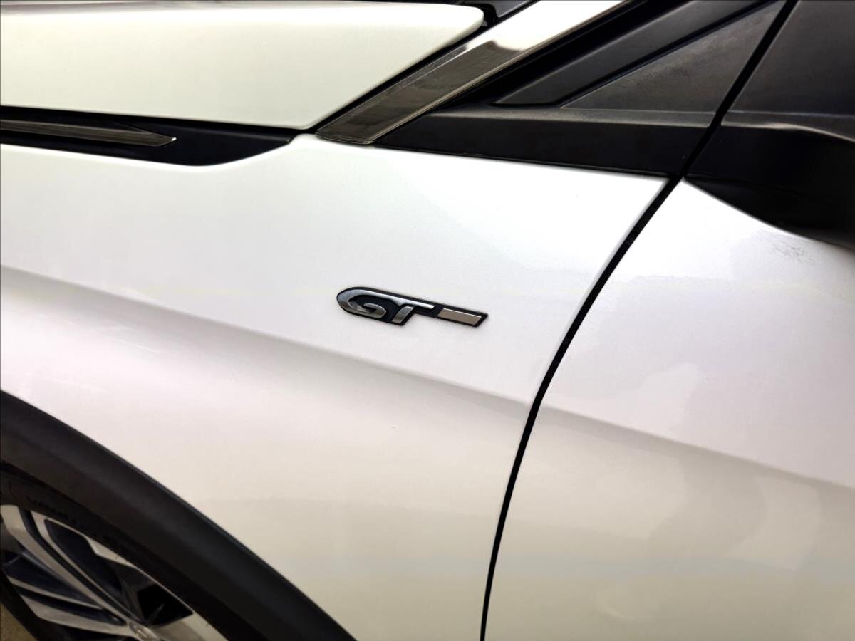Peugeot 5008 SUV / Terénní 2,0 l 133 kw