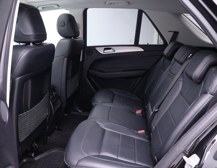 Mercedes-Benz GLE 17