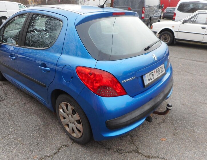 Peugeot 207 7