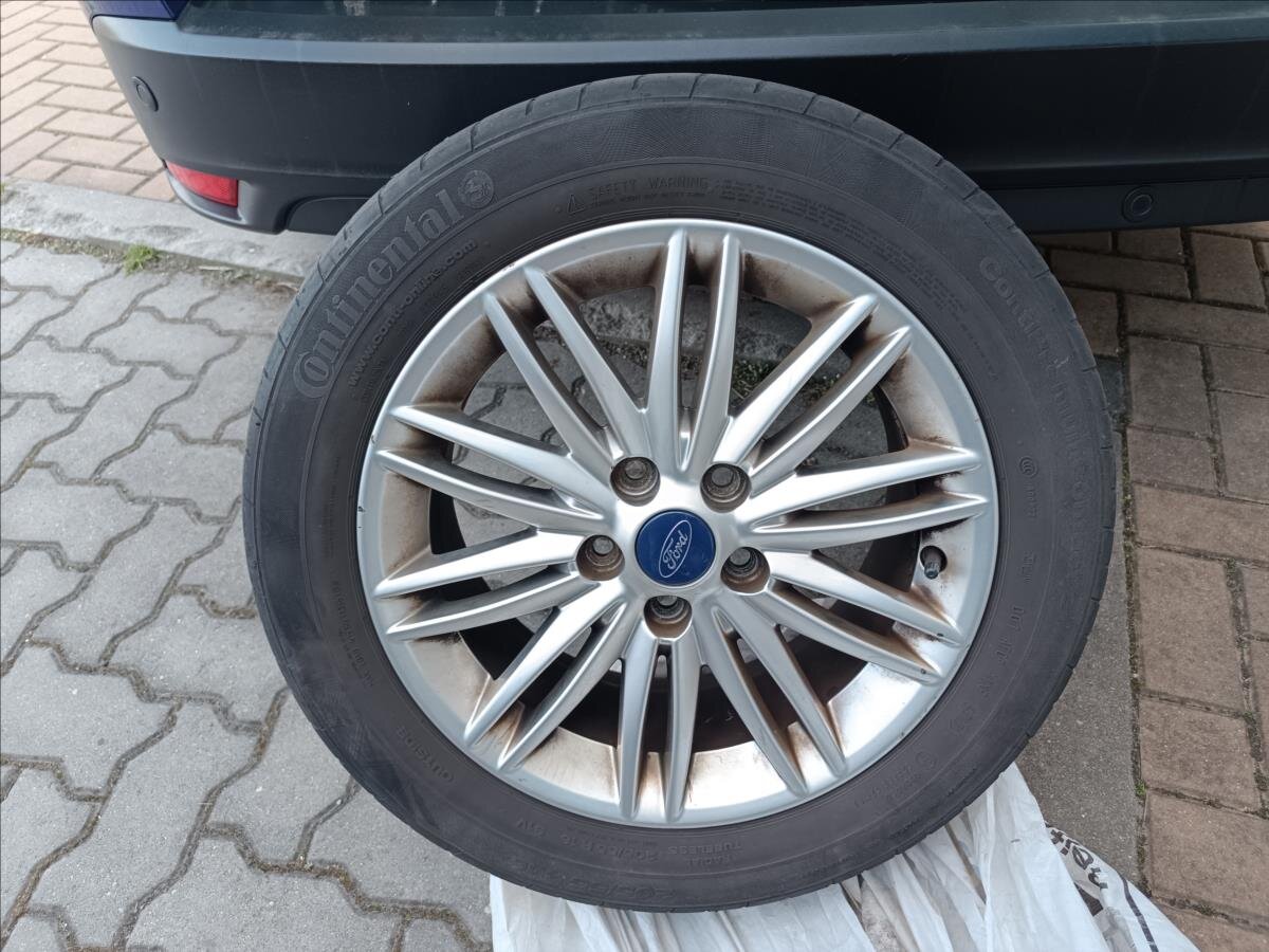 Ford Focus Kombi 1,5 l 88 kw