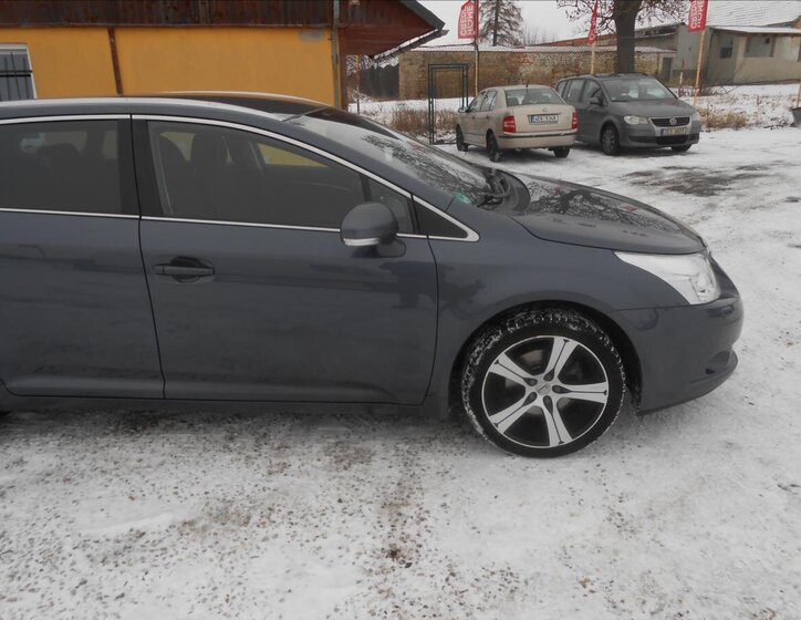 Toyota Avensis Kombi 1,8 l 108 kw