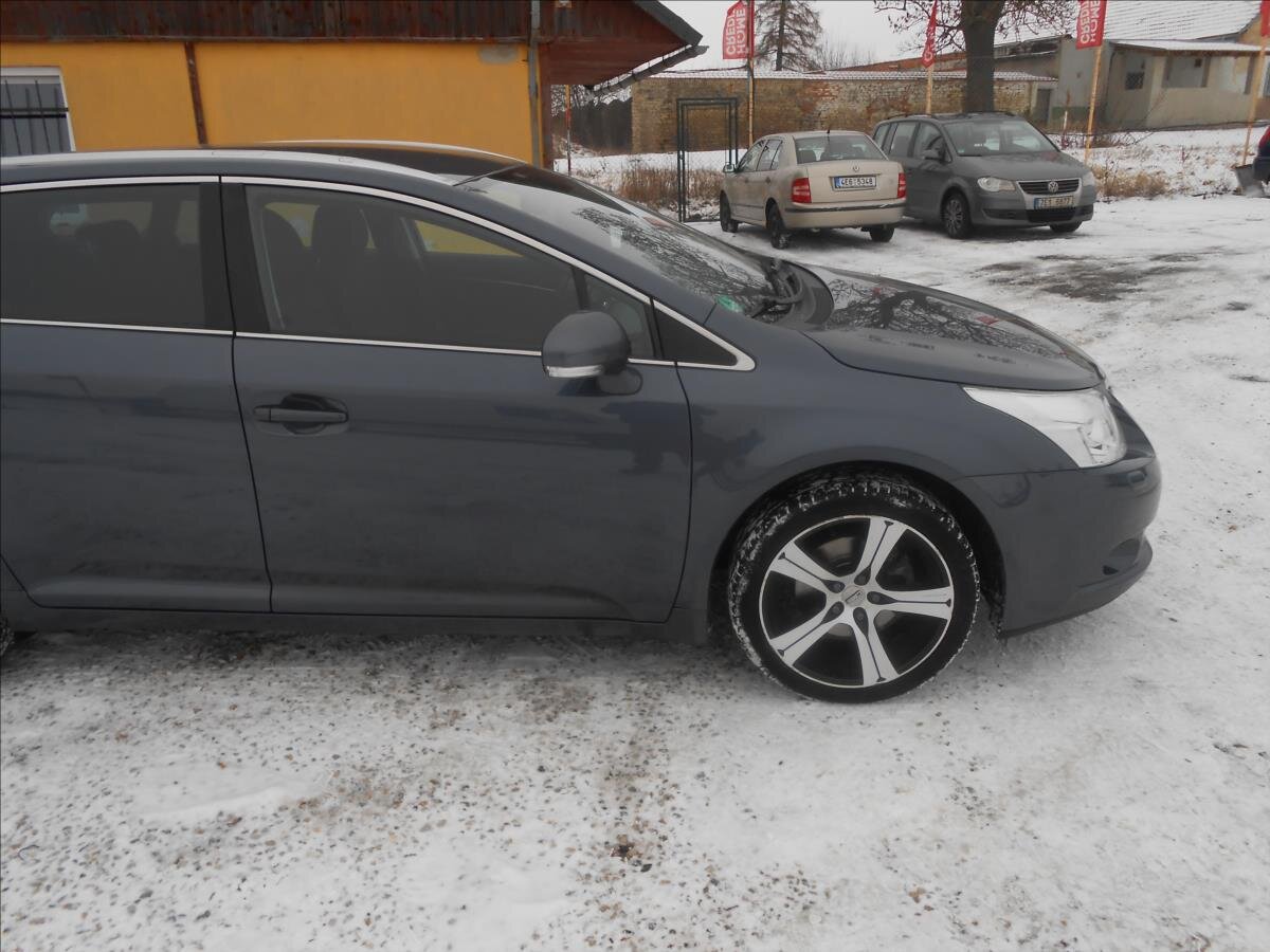Toyota Avensis Kombi 1,8 l 108 kw