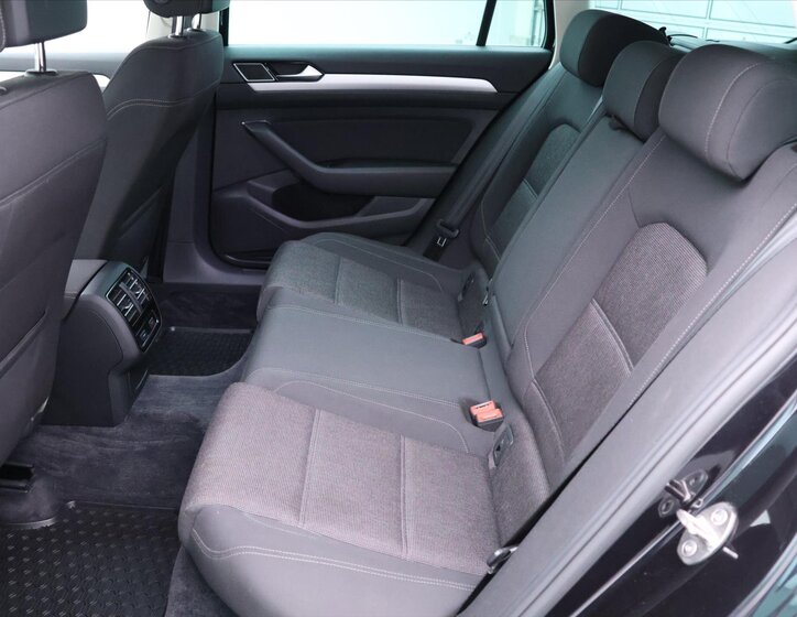 Volkswagen Passat 15