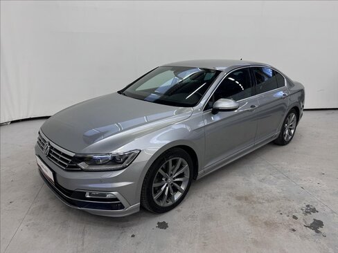 Volkswagen Passat Sedan / Limuzína 2,0 l 162 kw