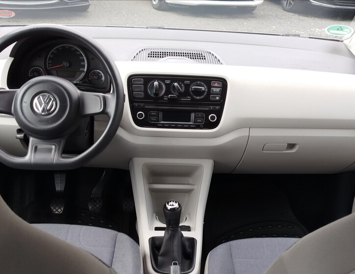 Volkswagen up! 17