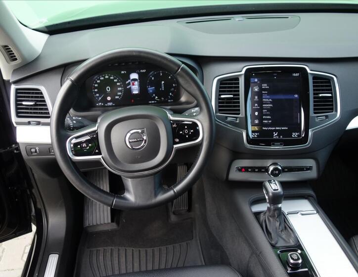Volvo XC90 16