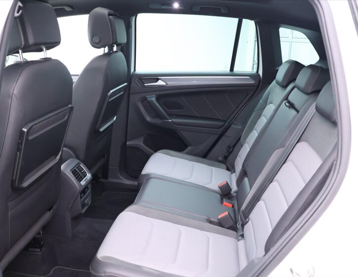 Volkswagen Tiguan 13