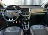Peugeot 208 Hatchback 1,2 l 81 kw
