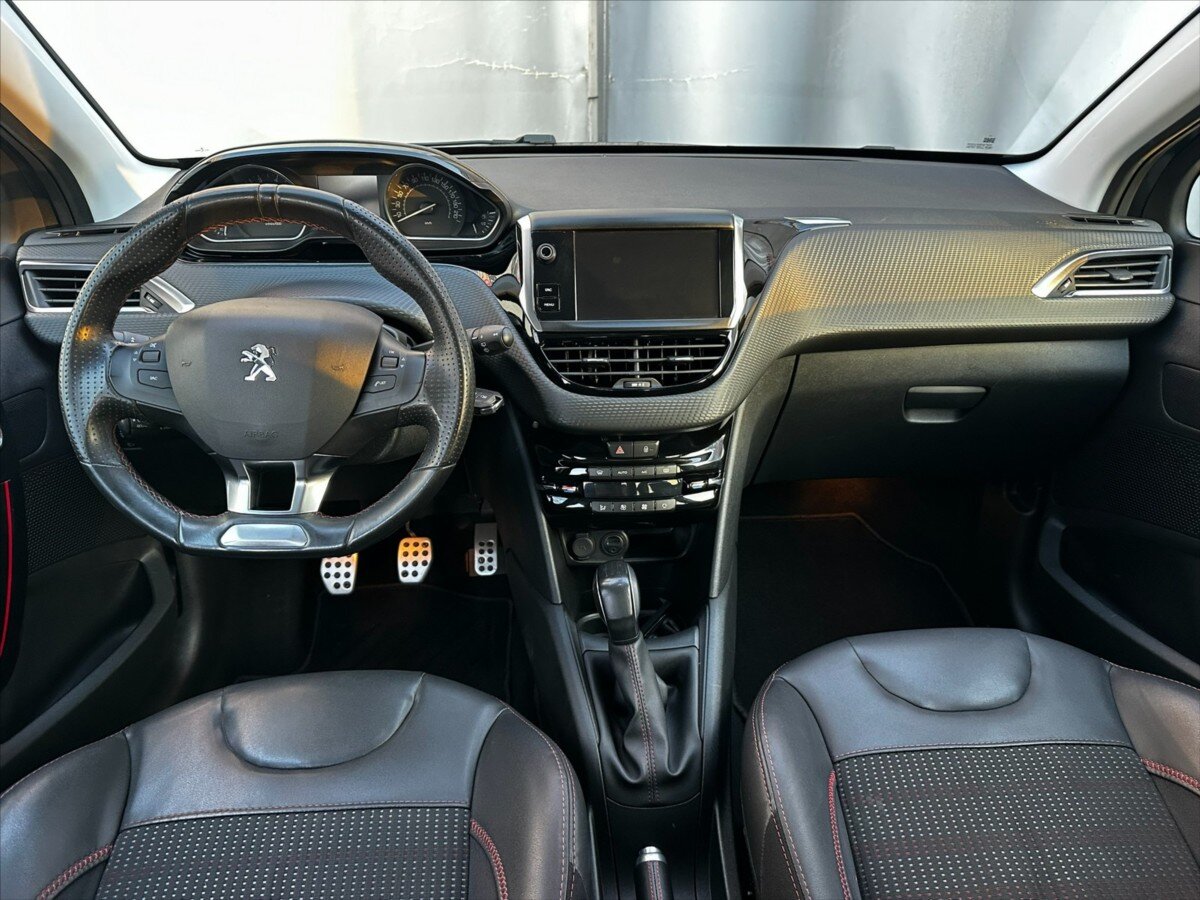 Peugeot 208 Hatchback 1,2 l 81 kw