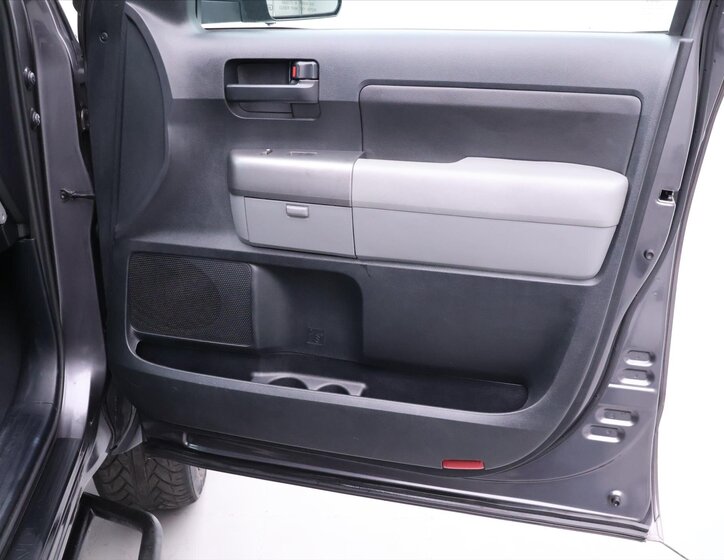 Toyota Tundra Pick-up 5,7 l 285 kw