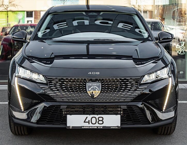 Peugeot 408 Liftback 1,2 l 105 kw