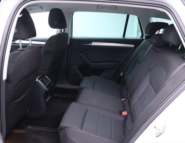 Škoda Superb Kombi 2,0 l 110 kw