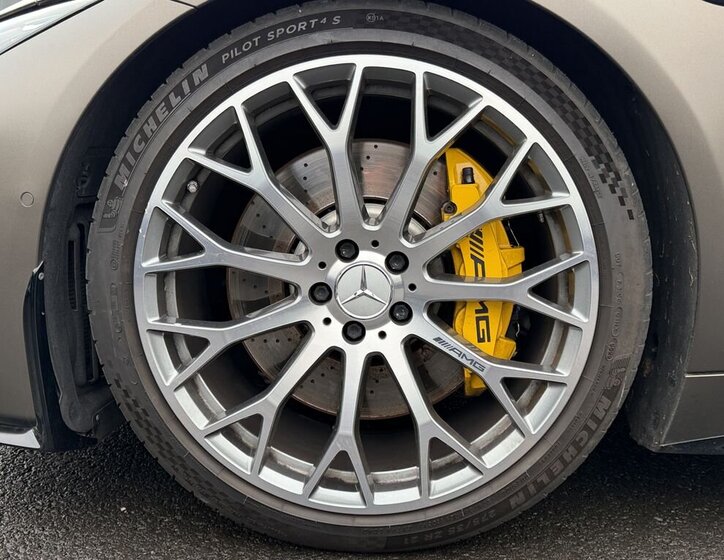 Mercedes-Benz SL Kabriolet 4,0 l 430 kw