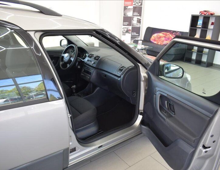 Škoda Roomster Kombi 1,2 l 63 kw