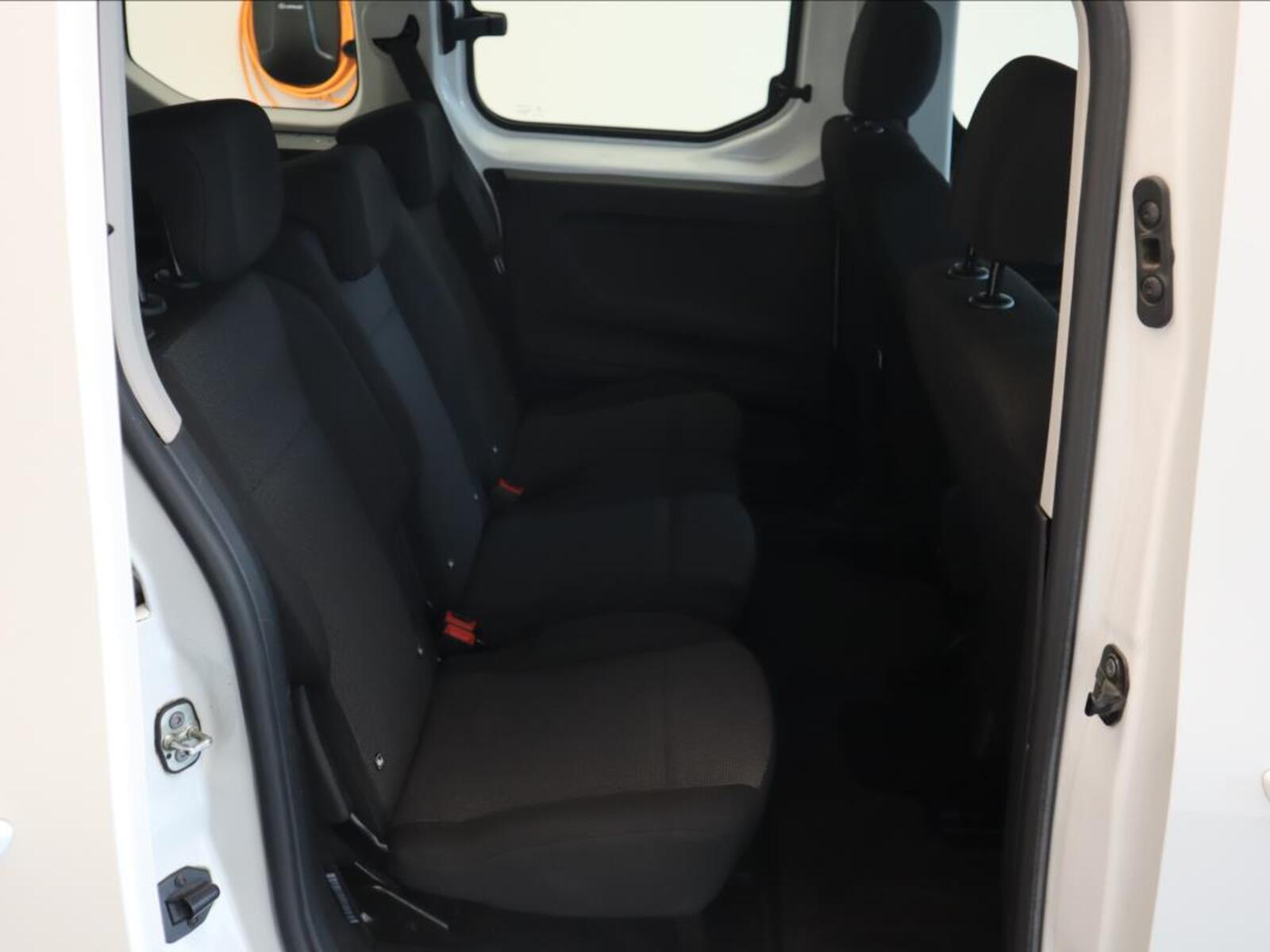Toyota ProAce 13