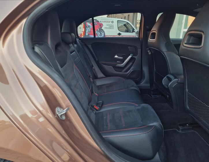 Mercedes-Benz Třídy A 15