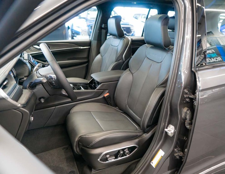 Jeep Grand Cherokee 17