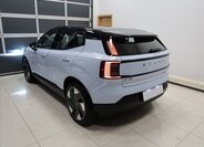 Volvo EX30 SUV / Terénní 0,0 200 kw