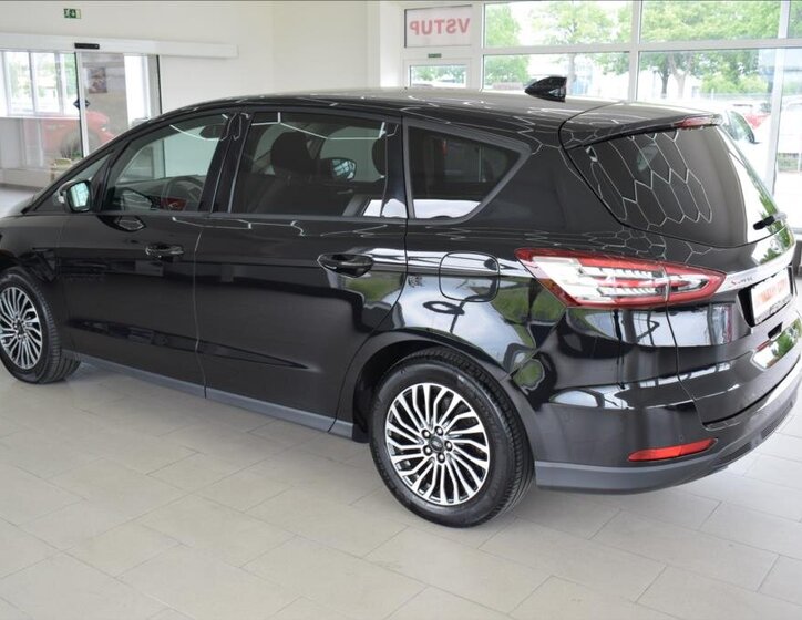 Ford S-MAX MPV 2,0 l 110 kw