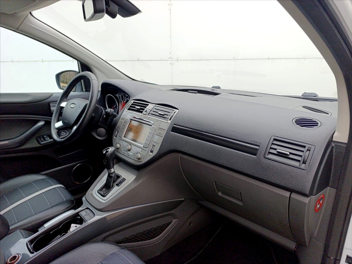 Ford Kuga SUV / Terénní 2,0 l 120 kw