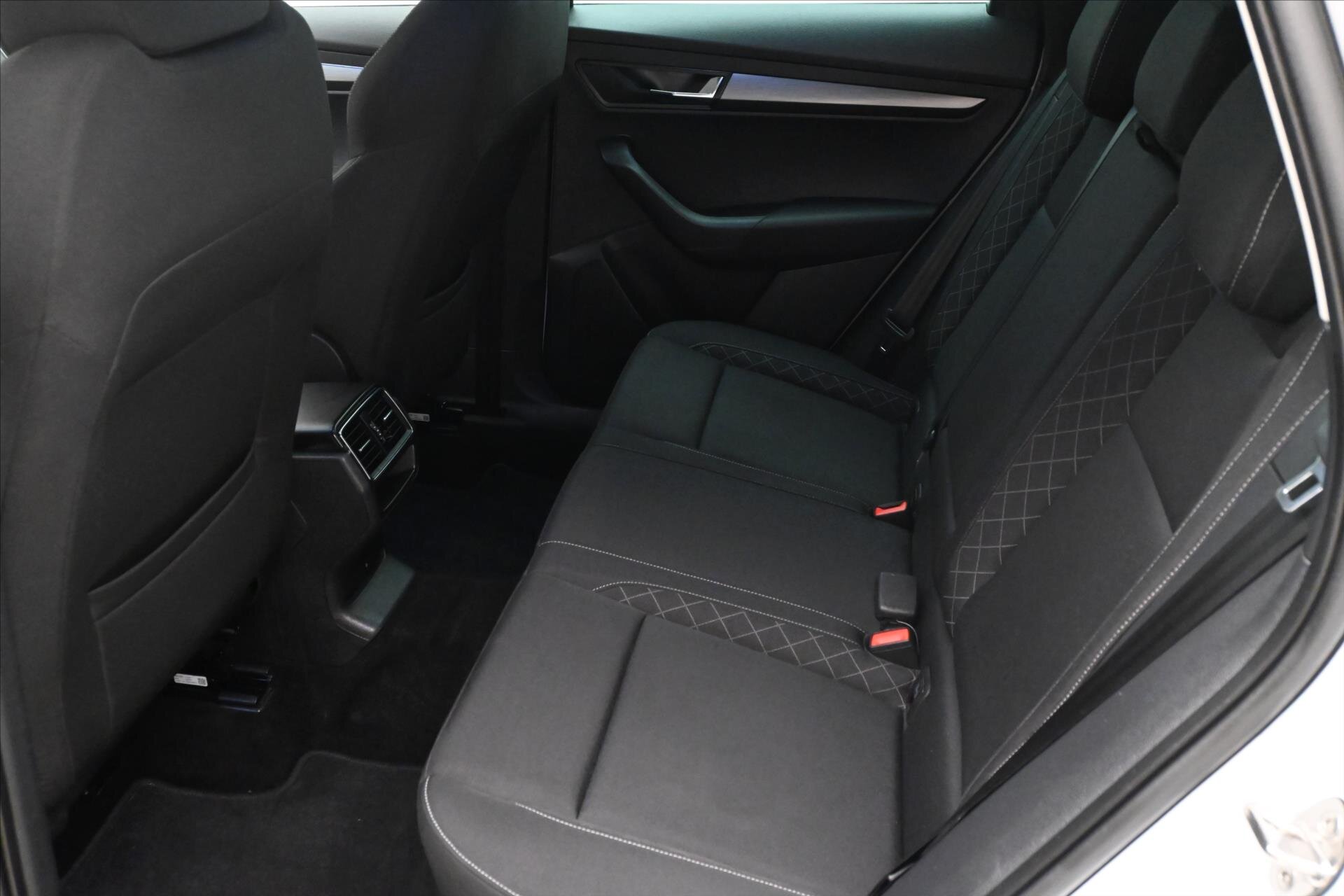 Škoda Karoq SUV / Terénní 2,0 l 110 kw