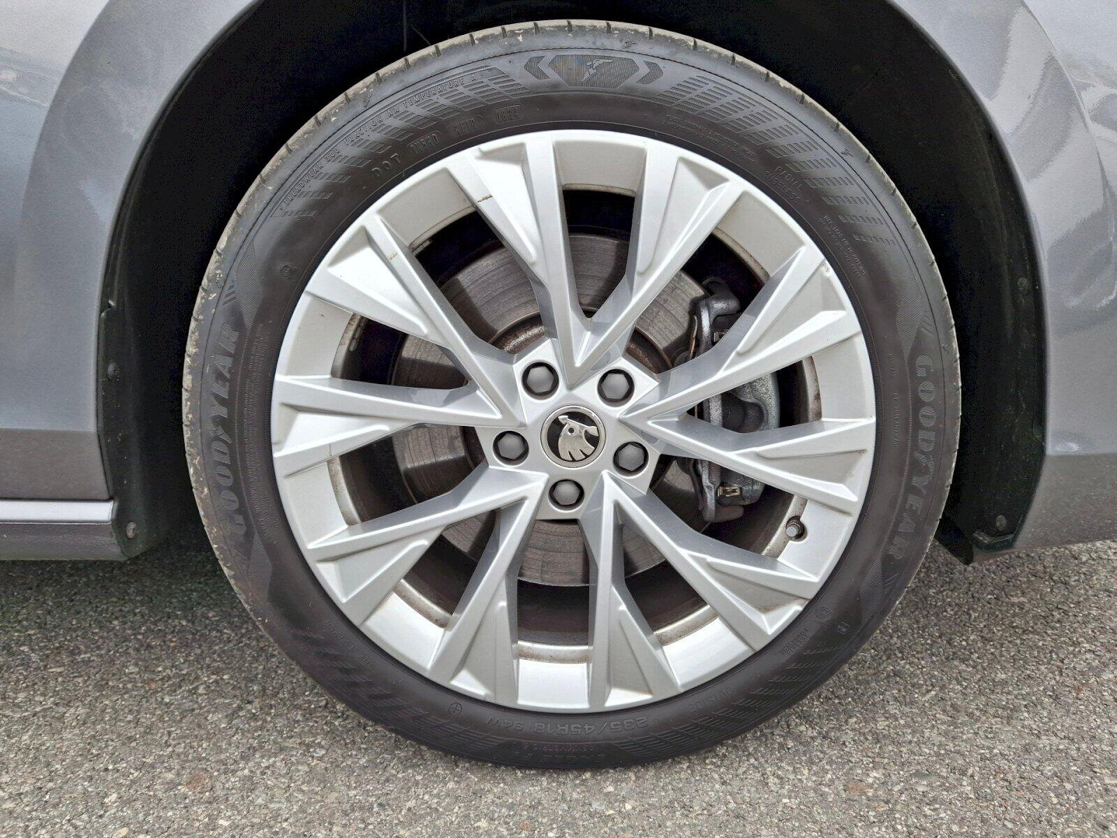 Škoda Superb Kombi 2,0 l 142 kw