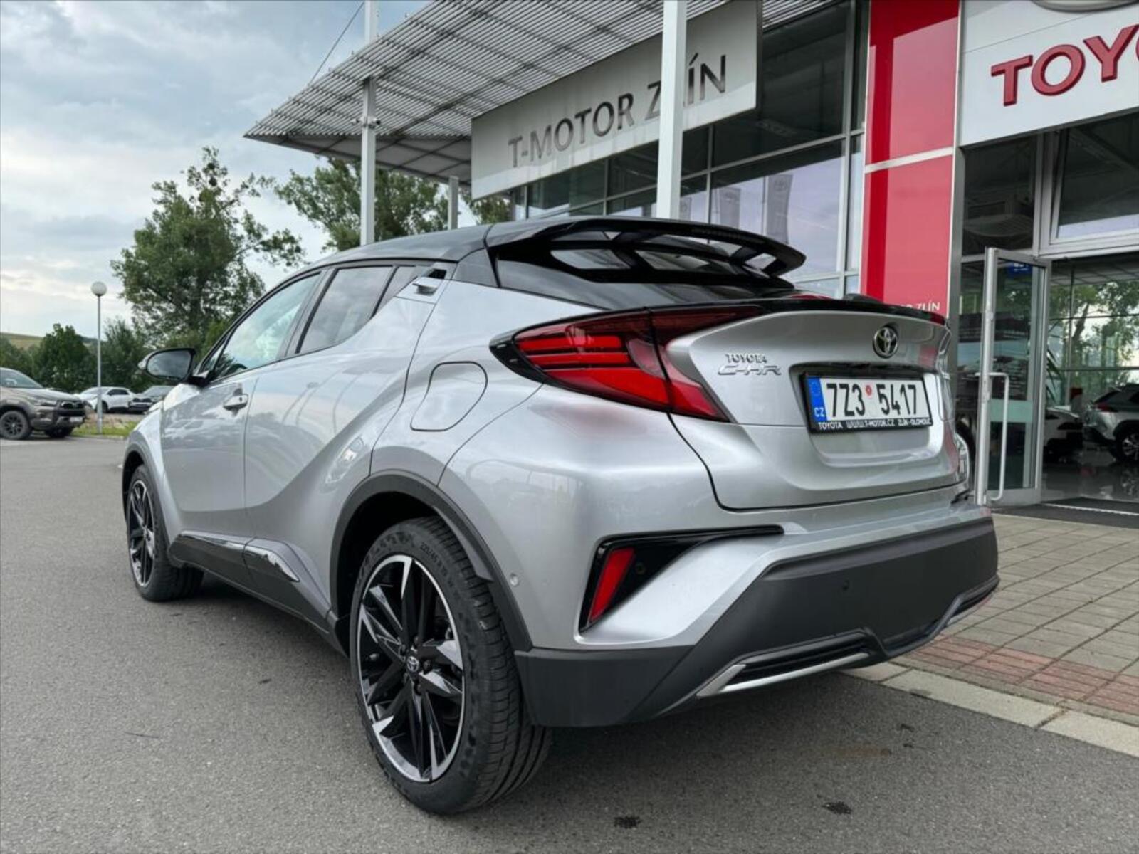 Toyota C-HR 6