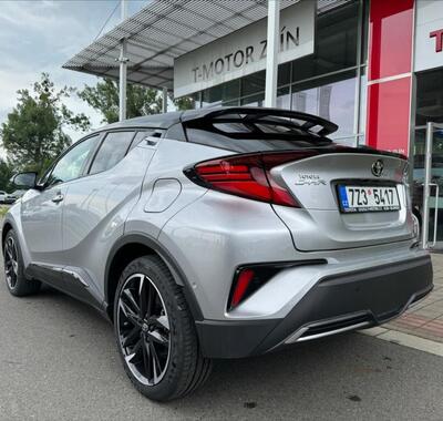 Toyota C-HR 6