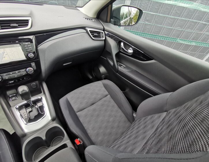 Nissan Qashqai SUV 1,6 l 96 kw