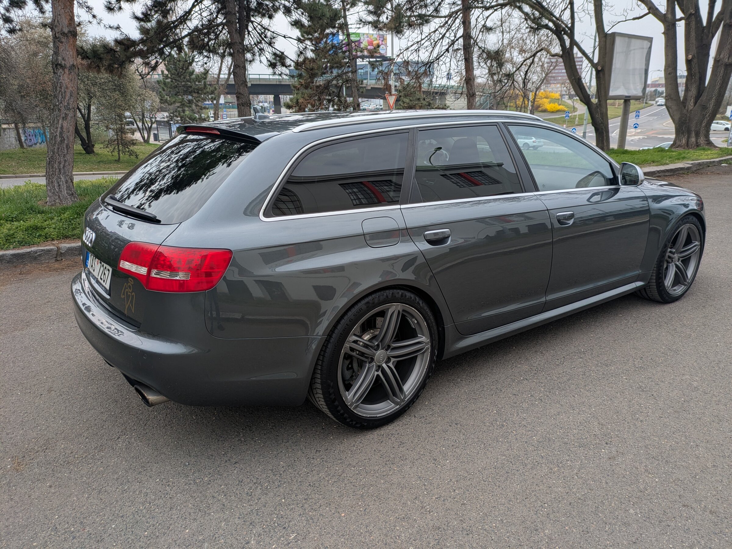 Audi RS6 Kombi 5,0 l 426 kw