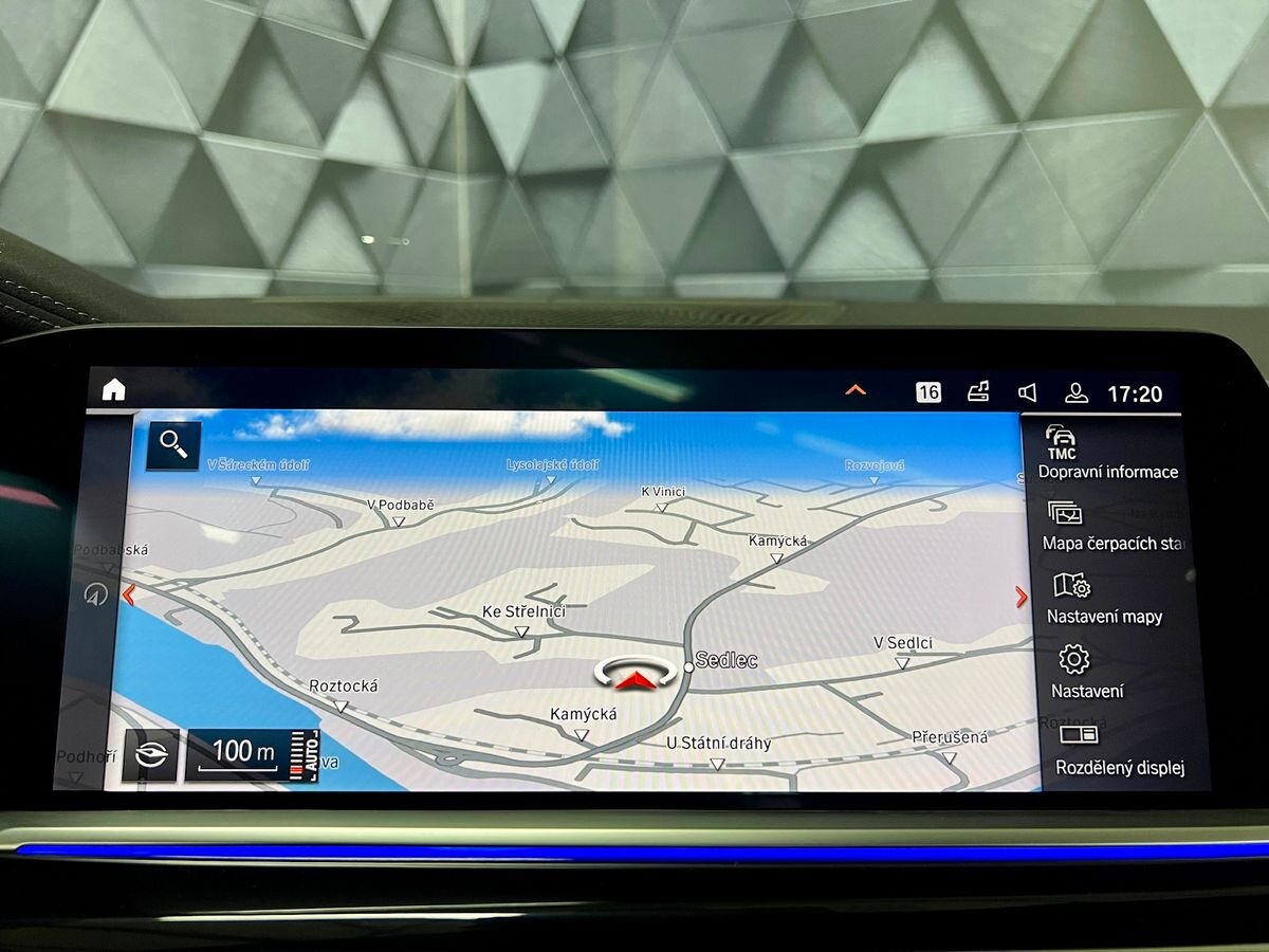 BMW X7 SUV / Terénní 3,0 l 250 kw