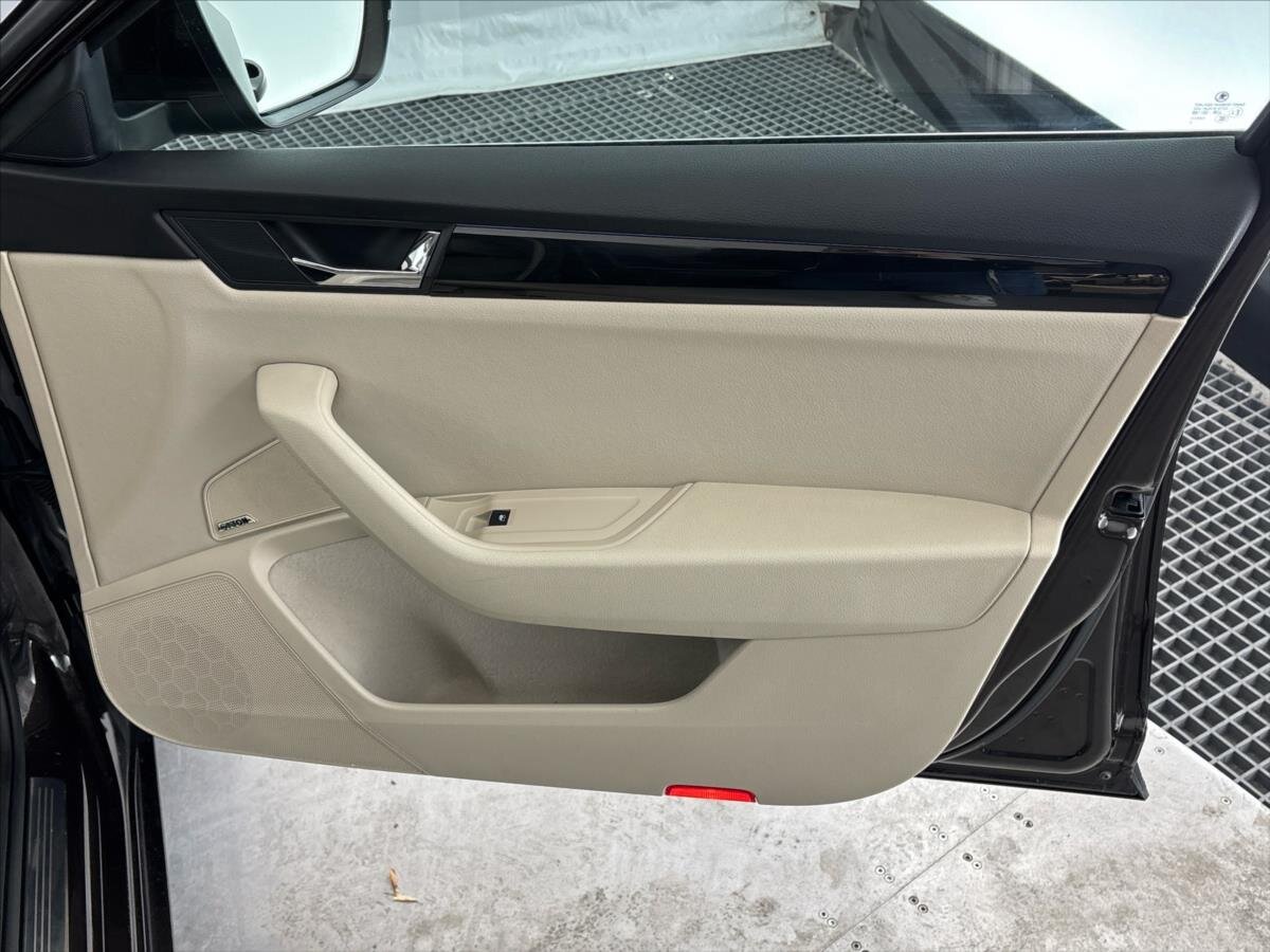 Škoda Superb Liftback 2,0 l 206 kw