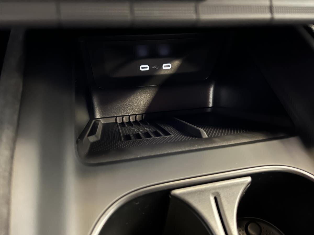 Škoda Elroq SUV / Terénní 1,0 250 kw