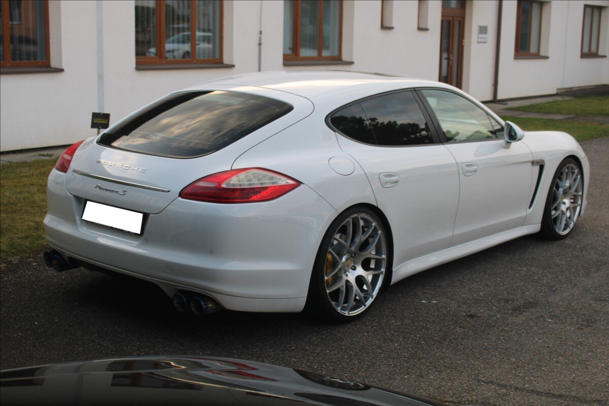 Porsche Panamera Hatchback 3,6 l 220 kw