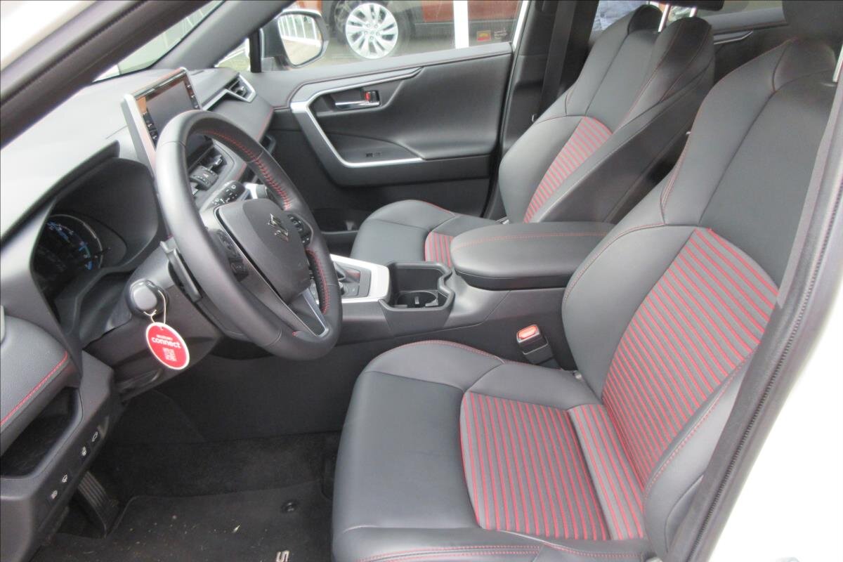 Suzuki Across Kombi 2,5 l 136 kw