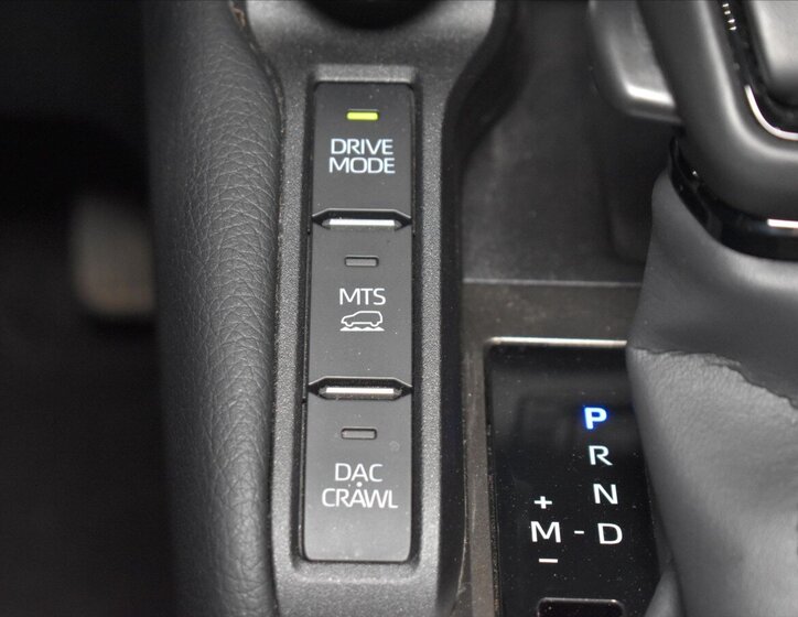 Toyota Land Cruiser SUV / Terénní 2,8 l 151 kw