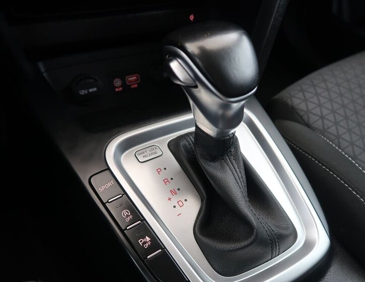 KIA Ceed Hatchback 1,4 l 103 kw