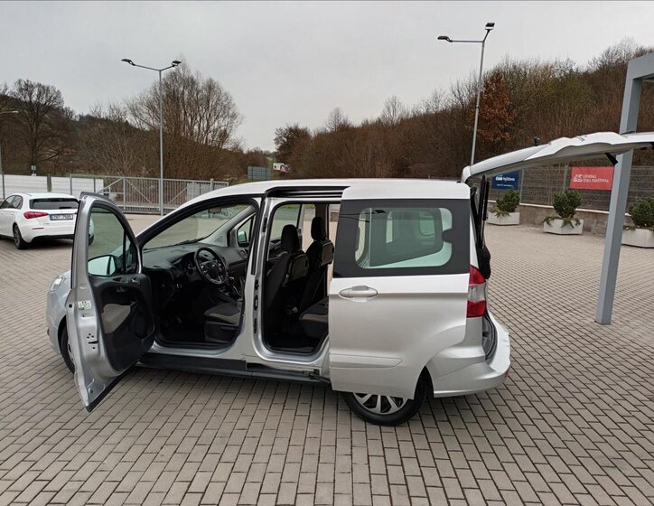 Ford Tourneo Courier MPV 1,5 l 55 kw