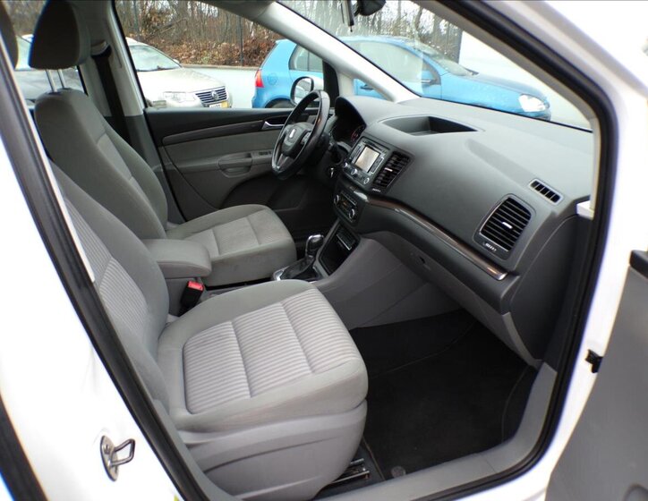 Seat Alhambra Kombi 2,0 l 125 kw