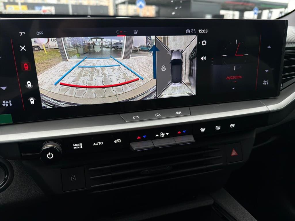 Opel Grandland SUV / Terénní 1,2 l 107 kw